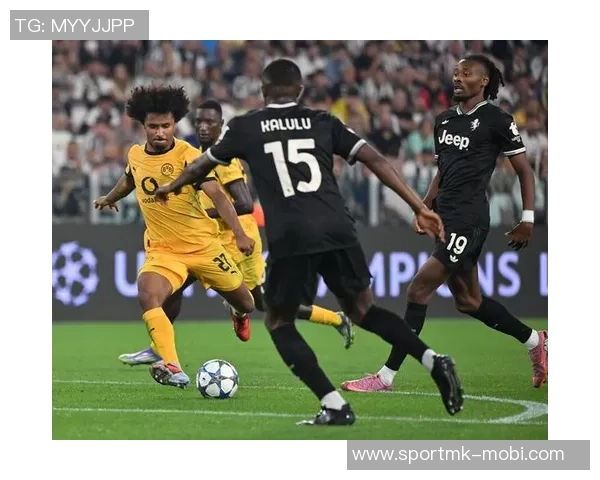 尤文图斯和多特蒙德关注拜仁18岁边锋利奇纳合同明夏到期情况 尤文图斯和多特蒙德关注拜仁18岁边锋利奇纳合同明夏到期情况