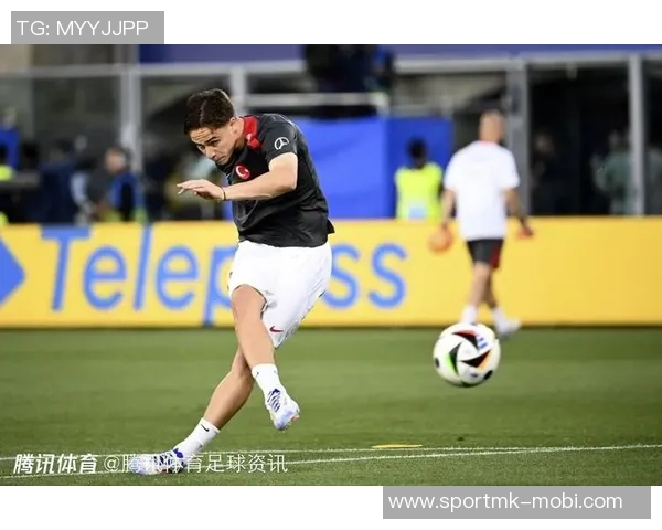 土耳其足球队在世预赛中以6比1狂胜保加利亚伊尔迪兹双响居莱尔贡献进球与助攻 土耳其足球队在世预赛中以6比1狂胜保加利亚伊尔迪兹双响居莱尔贡献进球与助攻