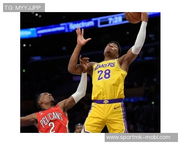 弗莱盛赞墨菲超越范德比尔特进攻能力年轻且耐操防守相当